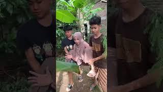 Hesty dikerjain #baitimasher #hijab #bugurusalsa #raffinagita #hijabstyle #cucumilo #dangdut #salsa