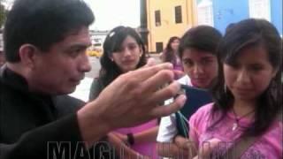 Magia con Jholu - Street Magic en Trujillo (Perú) - Varios - Mago Peruano