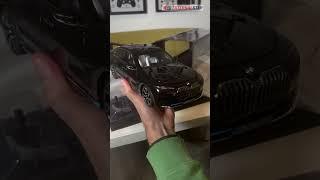 BMW i7 diecast 1/18 model by Minichamps