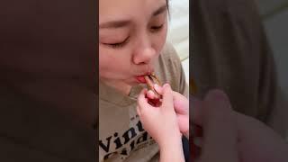 小黑天使帮助奶奶#short #cute #funny