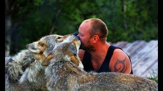 Не кидайте камни в человека ( читает автор Инна Разумовская )