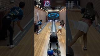 The young superstar outshines the tour pro  #bowling