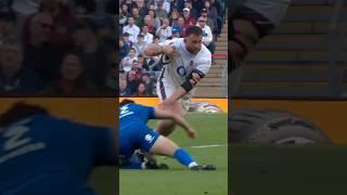 Good feet for a big man! Will Stuart’s special sidestep 