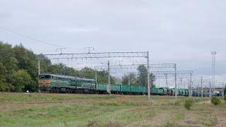 2ТЭ10Мк-3110 с грузовым поездом на станции Бобруйск.