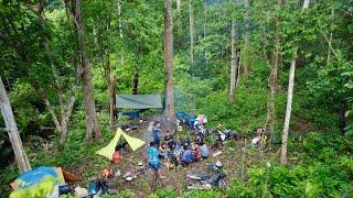 Team camping cooking beef tendon in the forest - Stir fry beef tendon - Relaxing with natural