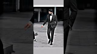 Walking  Burak ozvicit #buraközçivit#shortsvideo