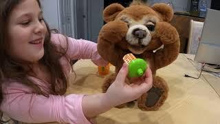 Opening furreal Cubby the bear/ TOY REVIEW