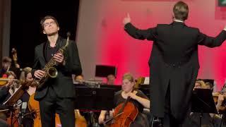 Roberto Molinelli: Tango Club for saxophone and orchestra