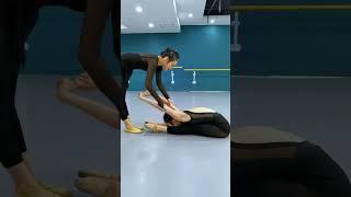 Try reverse shoulders, which one is more difficult to practice, the shoulders or the waist?