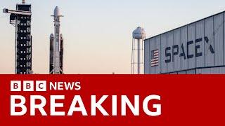 Nasa spacecraft blasts off to hunt alien life on a distant moon | BBC News