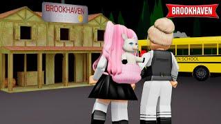 A ESCOLA MAIS POBRE DE BROOKHAVEN! Historinhas - ROBLOX