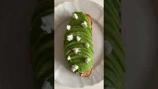 BEST AVOCADO TOAST