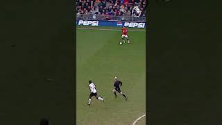 Roy Keane tackles & Cristiano Ronaldo scores!