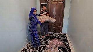 Impatiently waiting for a dream home. Isa and Fatima's efforts from sewing to renovation