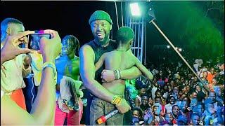 Eddy Kenzo opted to adopt a little street boy who danced to his music during his arrival in Masindi.