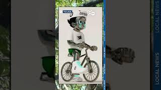 Cry Baby Hill statue - Steep climb for wide acceptance