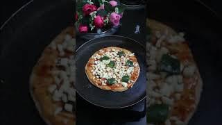 5 min pizza recipe  raat ke 12 bje lagi pizza waali bhook #shorts #shortrecipe