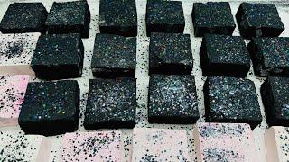 CC plain Chalk & Black Glittery Gym Chalk Reforms | Soft Fluffy Black Dyed Gym Chalk  Crush