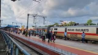 Janmabhumi & Puri Garibrath Express | Rajahmundry |INDIAN RAILWAYS