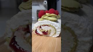 Самый нежный меренговый рулет фисташка-малина#рецепты#десерт#меренга#выпечка#торт#сладости#шортс