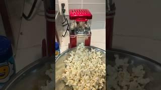 Popcorn Maker w Kids - Day 2285