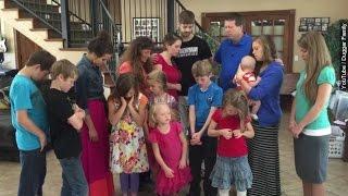 Duggars Give Jill And Derick Dillard A Sendoff - Newsy