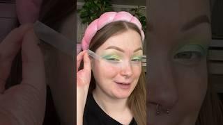 NO BRUSHES EYESHADOW HACK!!  #makeup #beauty #makeuptutorial #eyeshadow
