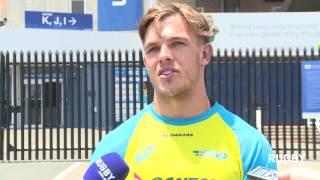 Code-hopper Taylor loving Sevens switch