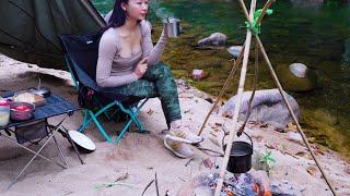 SOLO WINTER CAMPING - I go to the woods to enjoy the New Year Holidays 2021