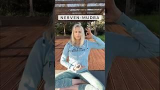 Nerven-Mudra - gegen Nervosität und Stress - Hand-Mudra für Zentrierung #yogamitelischeba #handmudra