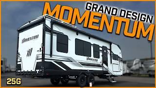 WOW I love this Toy Hauler RV!!!
