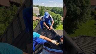 Как защитить от снега конёк. #кровля #roof #работа #rooftop #строительство