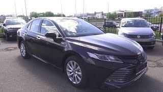 2018 Toyota Camry XV70. Start Up, Engine, and In Depth Tour.