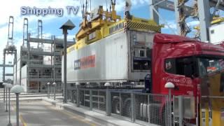 Inside London Gateway, part 1