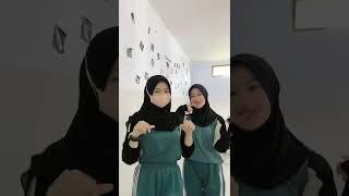 TIKTOK Jilbab SMP KETAT BESAR