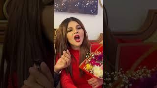Rakhi Sawant: Jeeay Pakistan and India