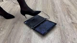 Girl crush netbook with heels