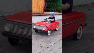Настоящее детство выглядит так  #ретроавто #ретро #automobile #педальныймосквич #москвич #детство