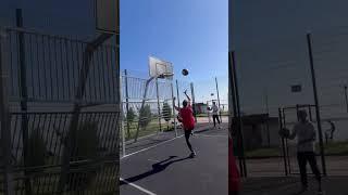 Уличный баскетбол  данк с навесом #streetball #уличныйбаскетбол