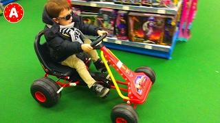  Little Boy Adam Taking The Bus, Playing in Toy Store and Having Fun at McDonald’s 