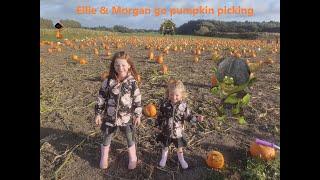 Ellie & Morgan go pumpkin picking