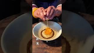 Die unglaubliche chinesische Art, Wespen zu essen 
