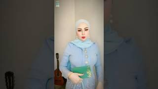pemersatu bangsa wanita hijab cantik •|| Gitar spanyol ?