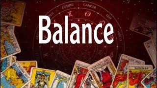 BALANCE ️ LA CHANCE FRAPPE À VOTRE PORTE ! DÉCOUVREZ QUI VOUS REGARDE AVEC DÉSIR ️ !️