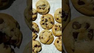 The secret to ULTRA chewy chocolate chip cookies! My recipe linked in comments! #cookies #chocolate