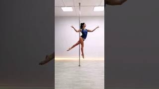 вариация выхода в элемент "Титаник" пилоне (Pole-dance) #shorts #poledance