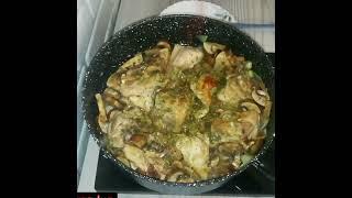 Куриное бедро с гречкой.