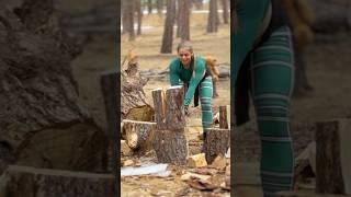 I’m Irish ️ can’t you tell?? #stpatricksday #irish #woodchopping #outdoors #axe #logsplitter