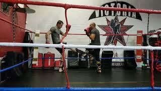 **HARD SPARRING** Relentless Rob Doerksen VS Adrian Ace