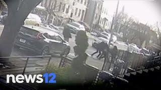 Video shows man being chased before fatal stabbing in Brooklyn | News 12